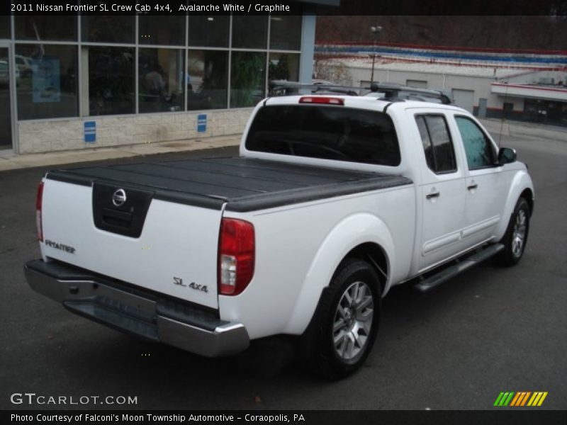 Avalanche White / Graphite 2011 Nissan Frontier SL Crew Cab 4x4