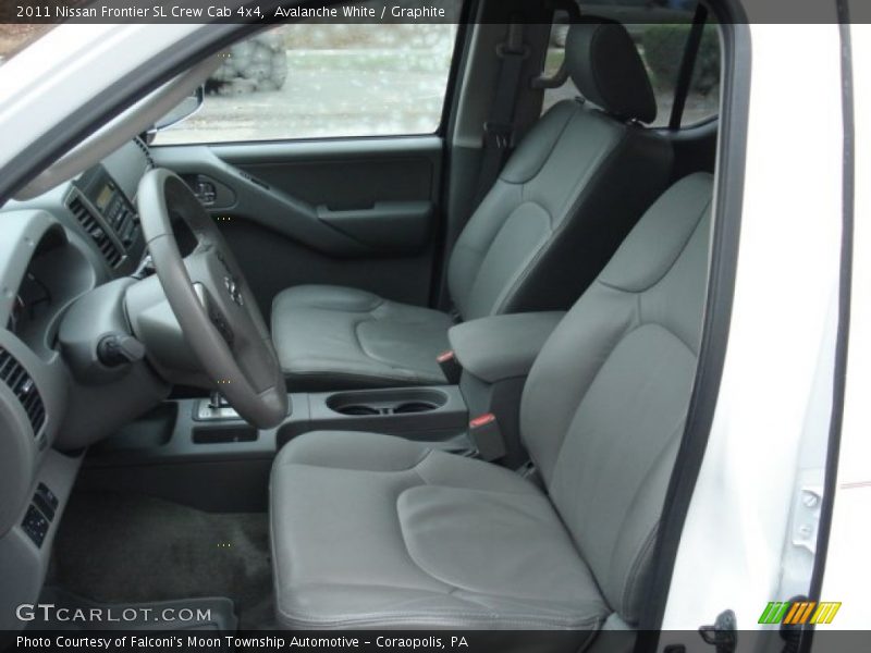 Avalanche White / Graphite 2011 Nissan Frontier SL Crew Cab 4x4