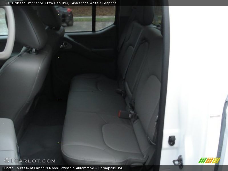 Avalanche White / Graphite 2011 Nissan Frontier SL Crew Cab 4x4