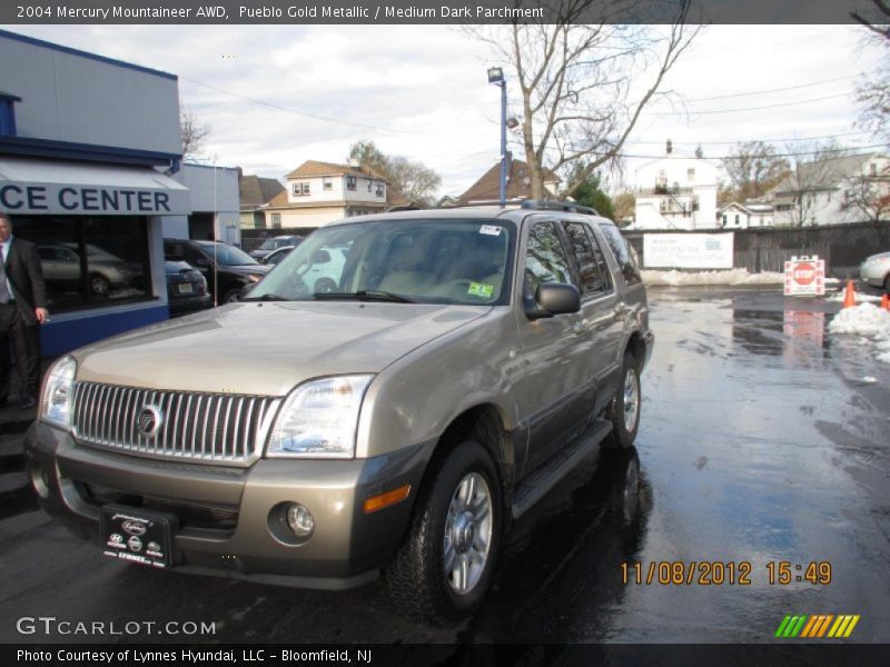 Pueblo Gold Metallic / Medium Dark Parchment 2004 Mercury Mountaineer AWD