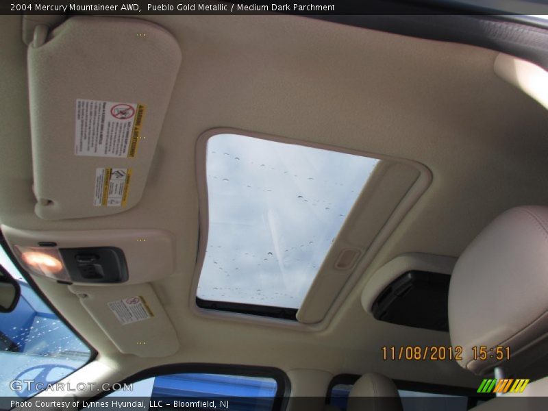 Pueblo Gold Metallic / Medium Dark Parchment 2004 Mercury Mountaineer AWD