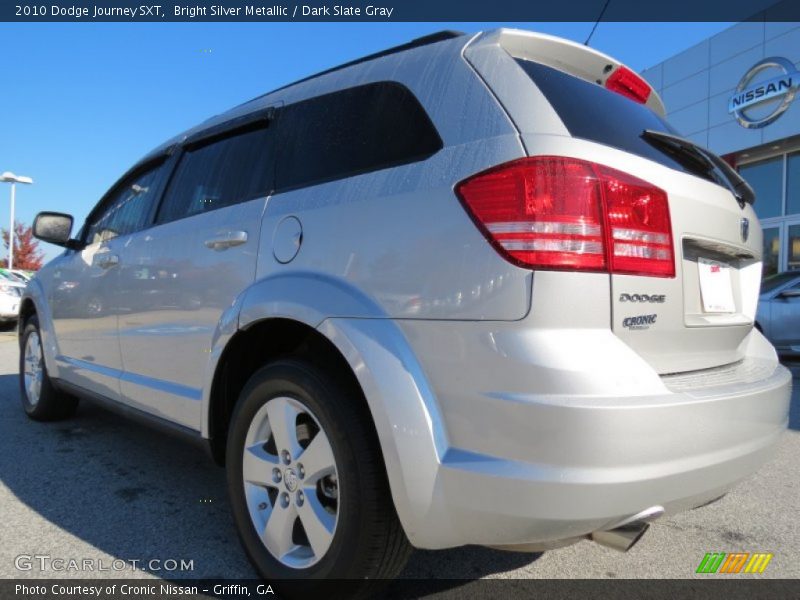 Bright Silver Metallic / Dark Slate Gray 2010 Dodge Journey SXT