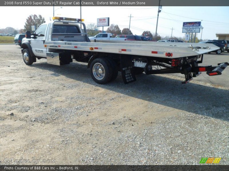 Oxford White / Medium Stone 2008 Ford F550 Super Duty XLT Regular Cab Chassis