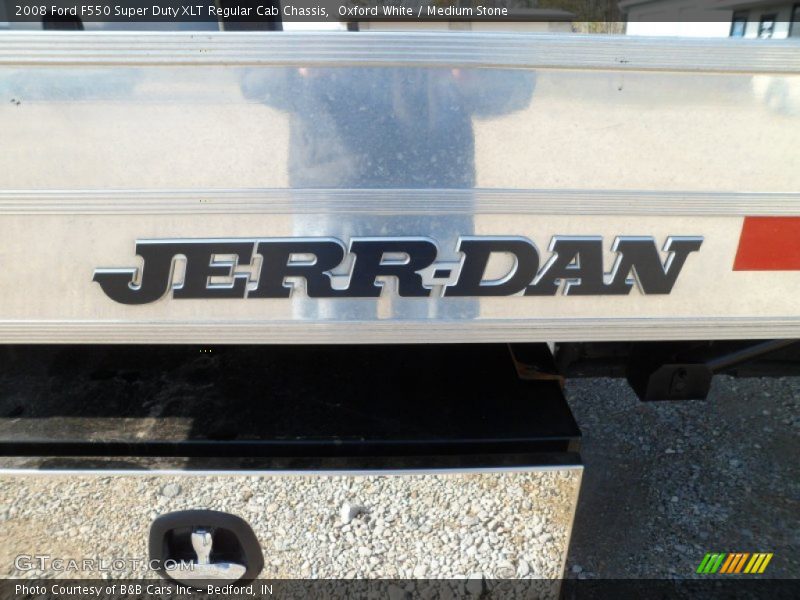 Oxford White / Medium Stone 2008 Ford F550 Super Duty XLT Regular Cab Chassis