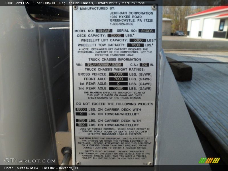 Oxford White / Medium Stone 2008 Ford F550 Super Duty XLT Regular Cab Chassis