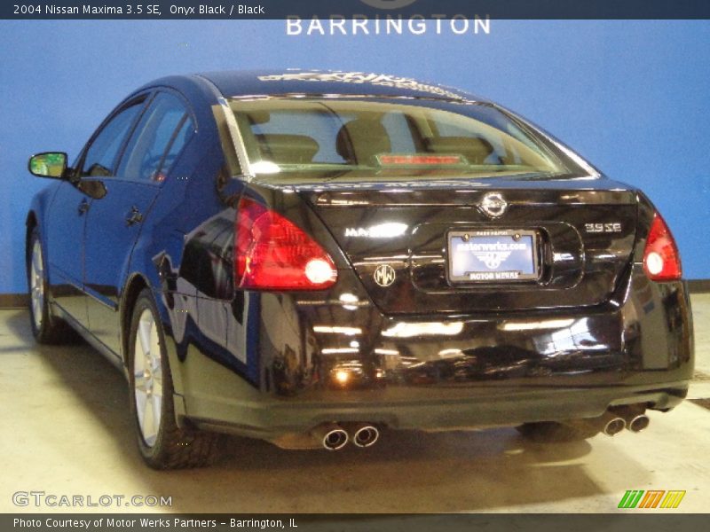 Onyx Black / Black 2004 Nissan Maxima 3.5 SE
