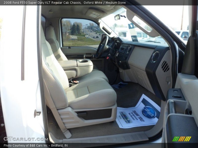 Oxford White / Medium Stone 2008 Ford F550 Super Duty XLT Regular Cab Chassis