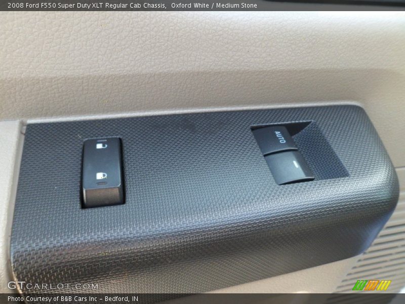 Oxford White / Medium Stone 2008 Ford F550 Super Duty XLT Regular Cab Chassis