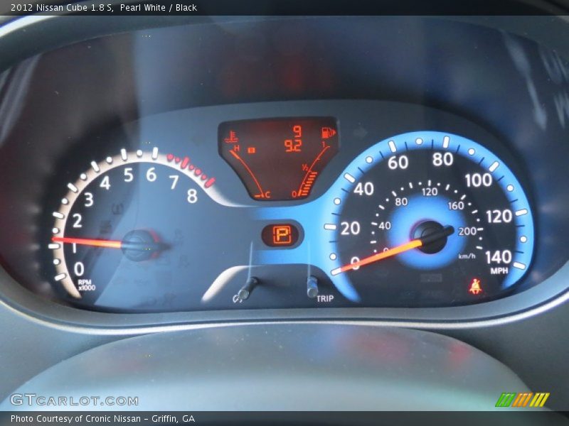 Pearl White / Black 2012 Nissan Cube 1.8 S