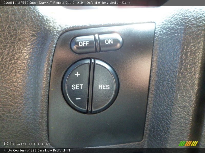 Oxford White / Medium Stone 2008 Ford F550 Super Duty XLT Regular Cab Chassis
