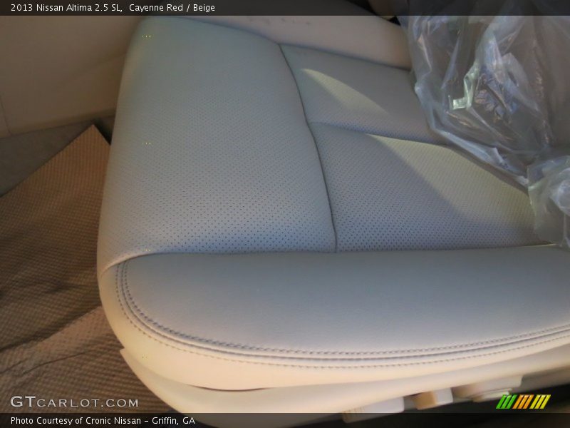 Cayenne Red / Beige 2013 Nissan Altima 2.5 SL