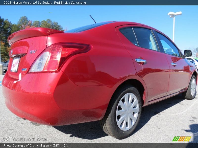 Red Brick / Sandstone 2013 Nissan Versa 1.6 SV Sedan