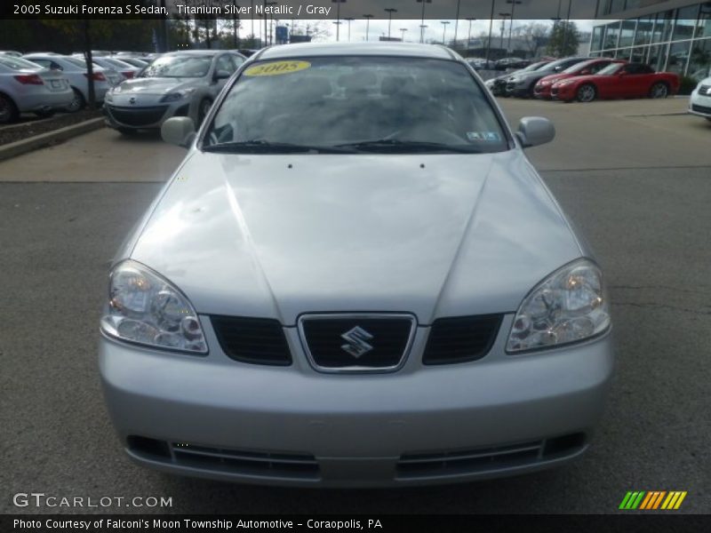 Titanium Silver Metallic / Gray 2005 Suzuki Forenza S Sedan