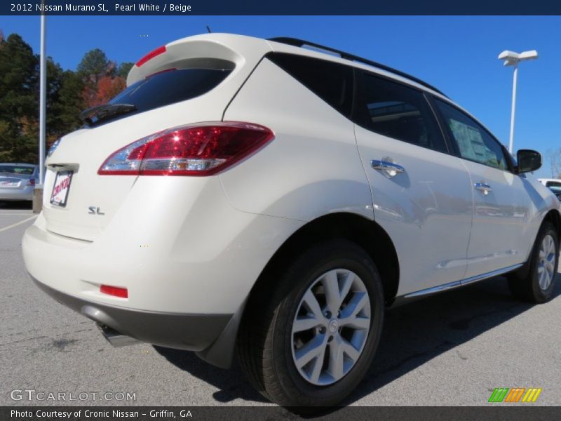 Pearl White / Beige 2012 Nissan Murano SL