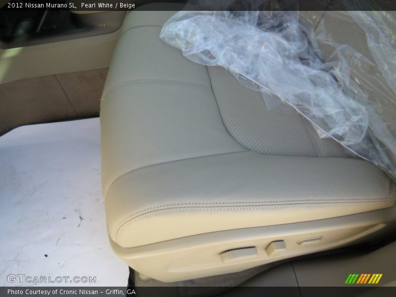 Pearl White / Beige 2012 Nissan Murano SL