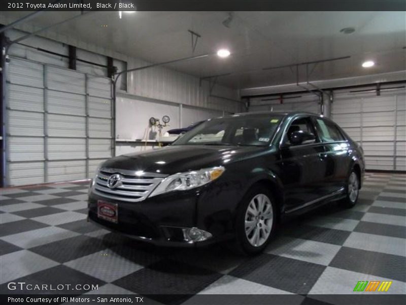 Black / Black 2012 Toyota Avalon Limited