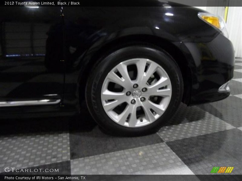 Black / Black 2012 Toyota Avalon Limited