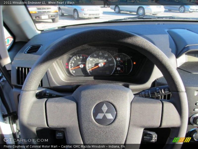 White Pearl / Black 2011 Mitsubishi Endeavor LS
