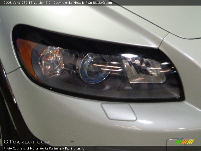 Cosmic White Metallic / Off Black/Cream 2008 Volvo C30 T5 Version 2.0