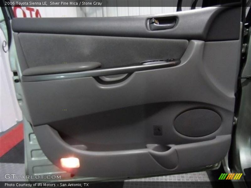 Silver Pine Mica / Stone Gray 2006 Toyota Sienna LE