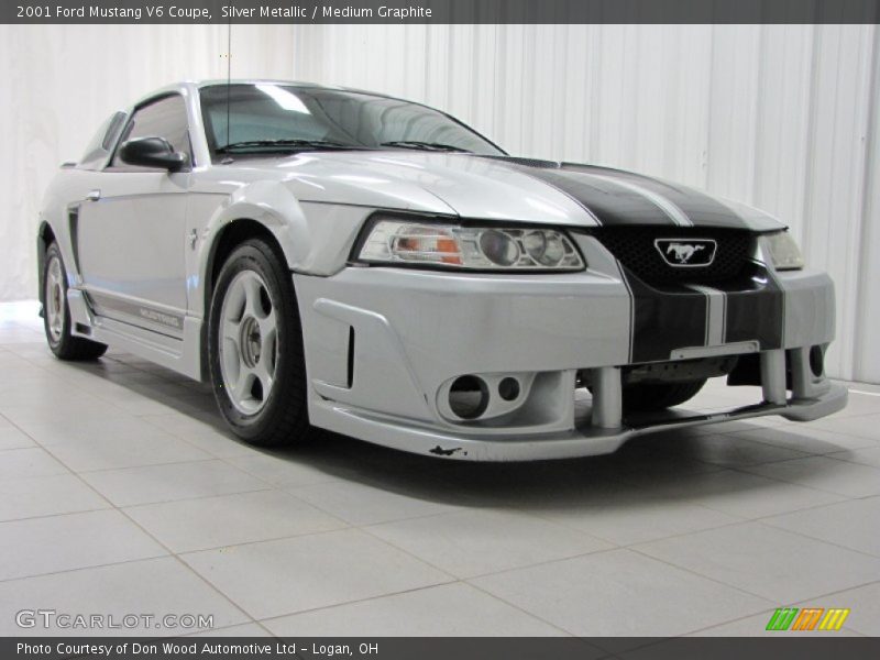 Silver Metallic / Medium Graphite 2001 Ford Mustang V6 Coupe