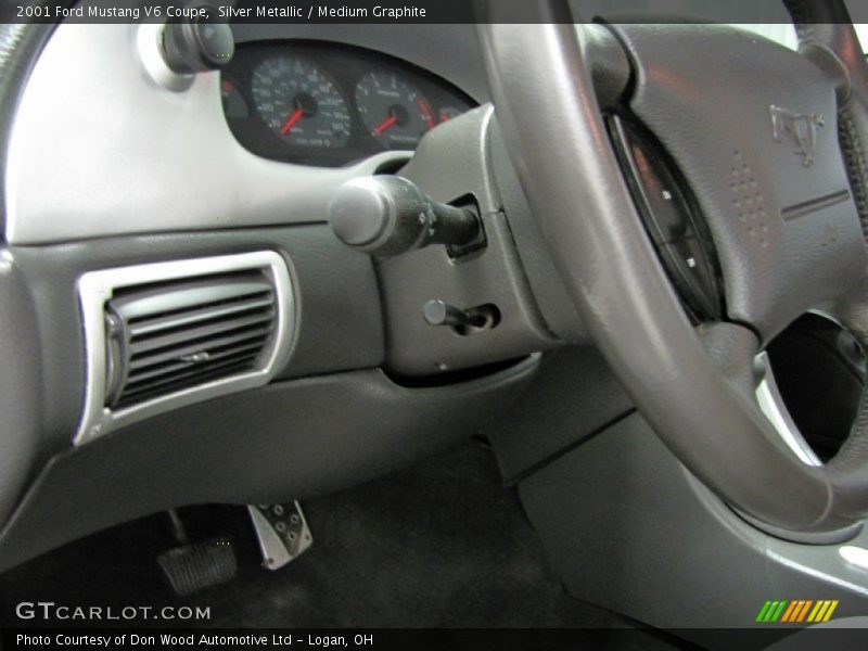 Silver Metallic / Medium Graphite 2001 Ford Mustang V6 Coupe