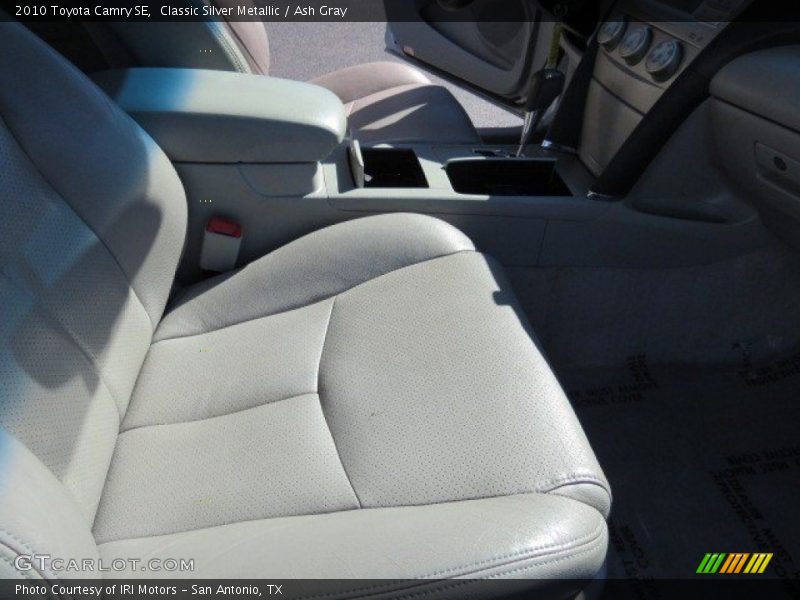 Classic Silver Metallic / Ash Gray 2010 Toyota Camry SE
