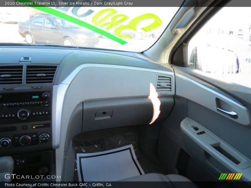 Silver Ice Metallic / Dark Gray/Light Gray 2010 Chevrolet Traverse LS