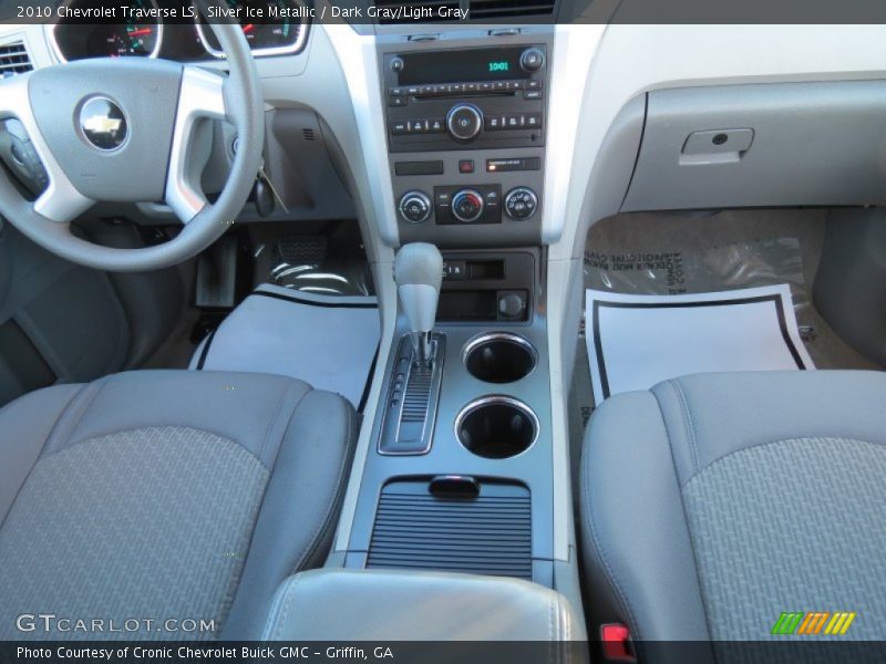 Silver Ice Metallic / Dark Gray/Light Gray 2010 Chevrolet Traverse LS