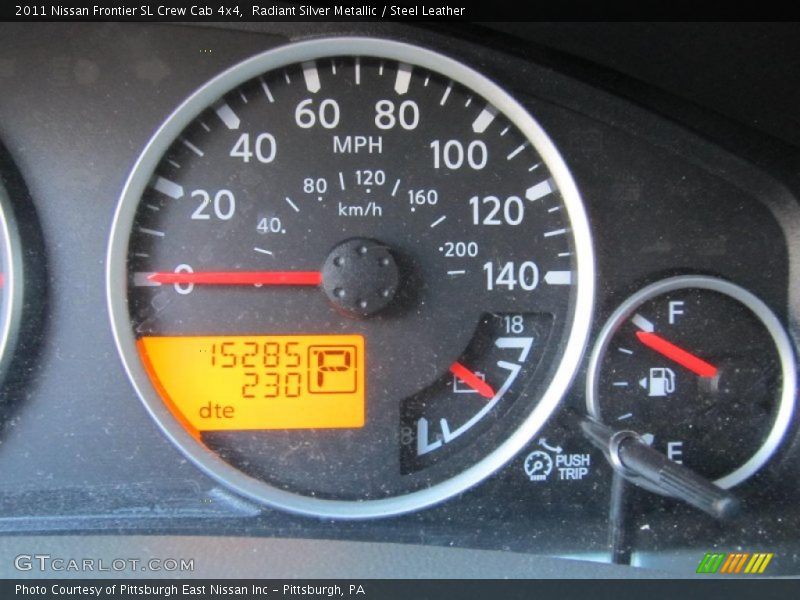 Radiant Silver Metallic / Steel Leather 2011 Nissan Frontier SL Crew Cab 4x4