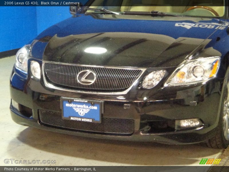 Black Onyx / Cashmere 2006 Lexus GS 430