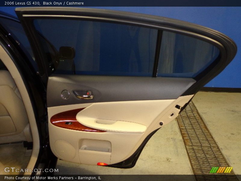 Black Onyx / Cashmere 2006 Lexus GS 430