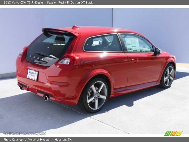 Passion Red / R-Design Off Black 2013 Volvo C30 T5 R-Design