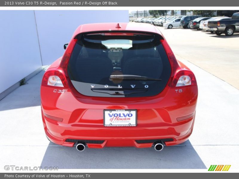 Passion Red / R-Design Off Black 2013 Volvo C30 T5 R-Design