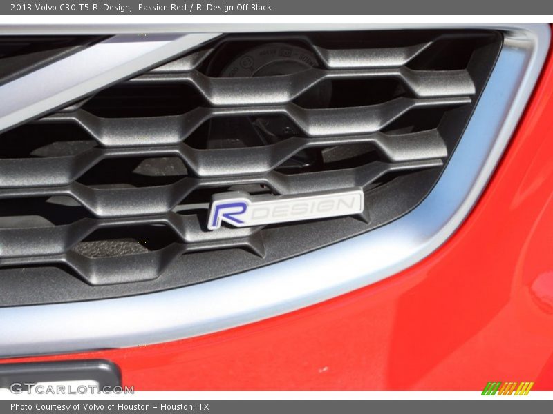  2013 C30 T5 R-Design Logo