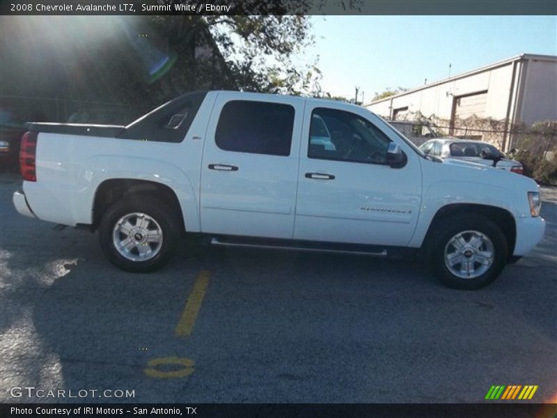 Summit White / Ebony 2008 Chevrolet Avalanche LTZ