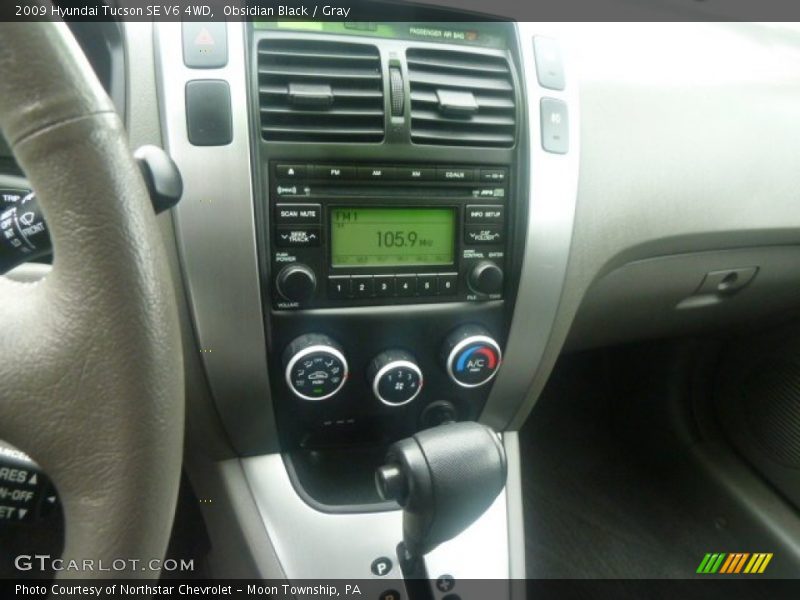 Obsidian Black / Gray 2009 Hyundai Tucson SE V6 4WD