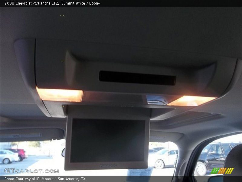 Summit White / Ebony 2008 Chevrolet Avalanche LTZ