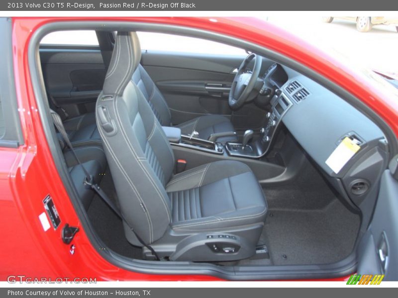 Front Seat of 2013 C30 T5 R-Design