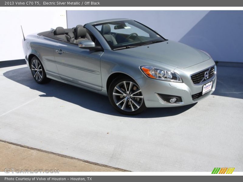 Electric Silver Metallic / Off Black 2013 Volvo C70 T5