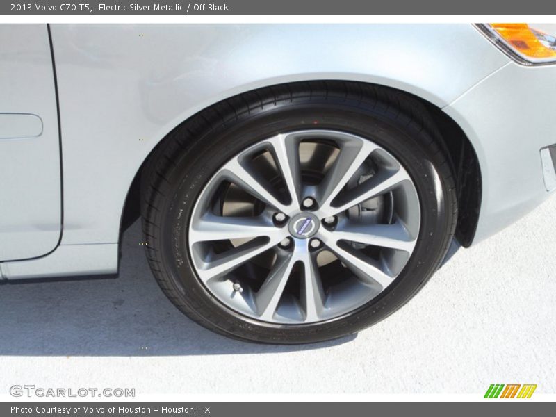 Electric Silver Metallic / Off Black 2013 Volvo C70 T5