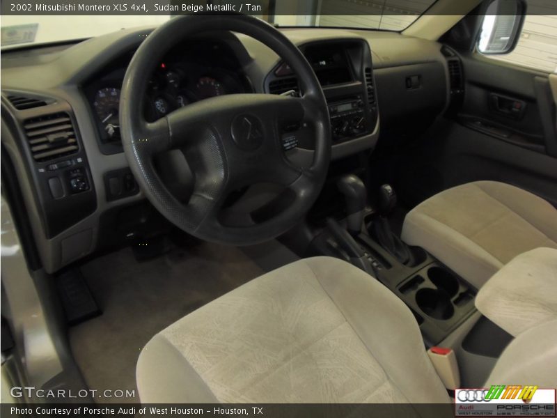 Sudan Beige Metallic / Tan 2002 Mitsubishi Montero XLS 4x4