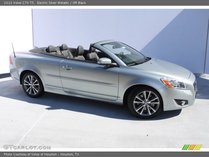 Electric Silver Metallic / Off Black 2013 Volvo C70 T5