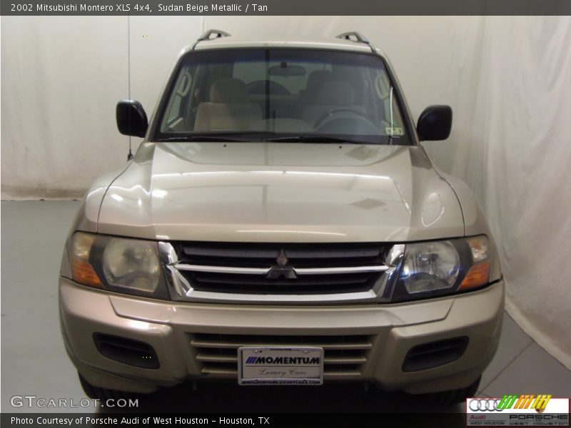 Sudan Beige Metallic / Tan 2002 Mitsubishi Montero XLS 4x4