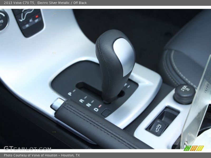 Electric Silver Metallic / Off Black 2013 Volvo C70 T5