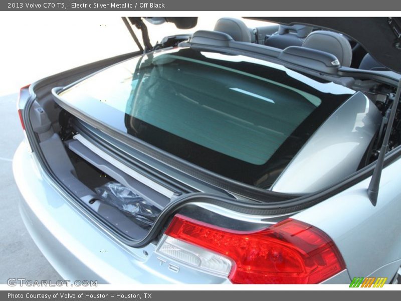 Electric Silver Metallic / Off Black 2013 Volvo C70 T5