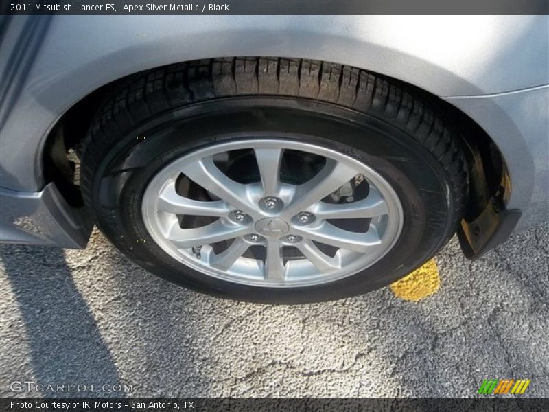 Apex Silver Metallic / Black 2011 Mitsubishi Lancer ES