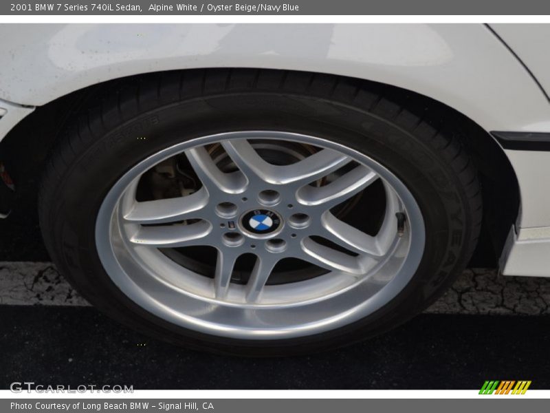 Alpine White / Oyster Beige/Navy Blue 2001 BMW 7 Series 740iL Sedan
