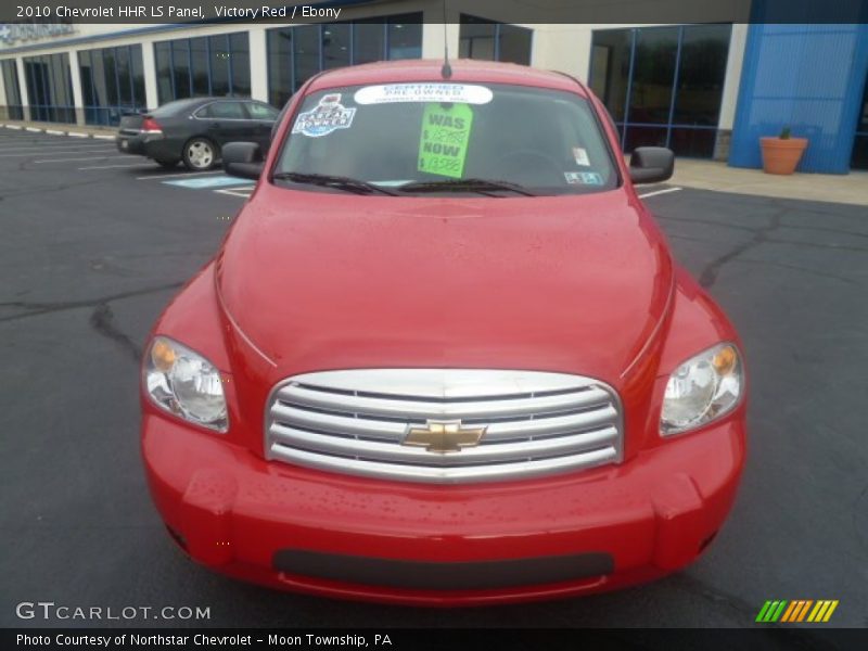 Victory Red / Ebony 2010 Chevrolet HHR LS Panel