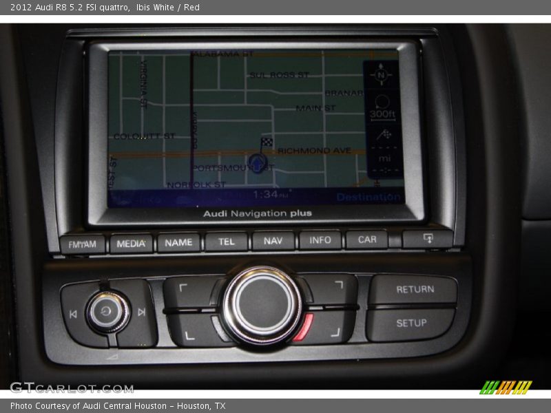 Navigation of 2012 R8 5.2 FSI quattro